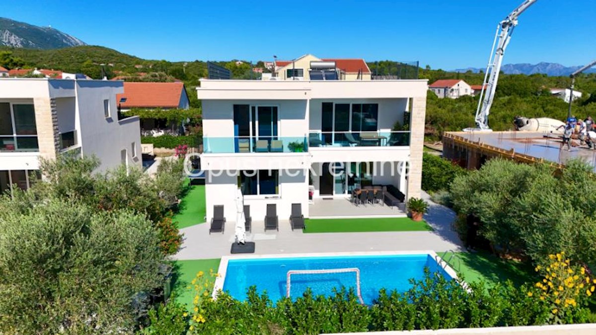 Дом JANJINA, 820.000 €