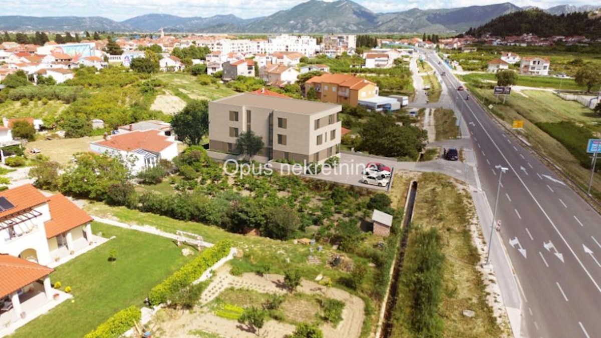 Участок OPUZEN, 115.000 €
