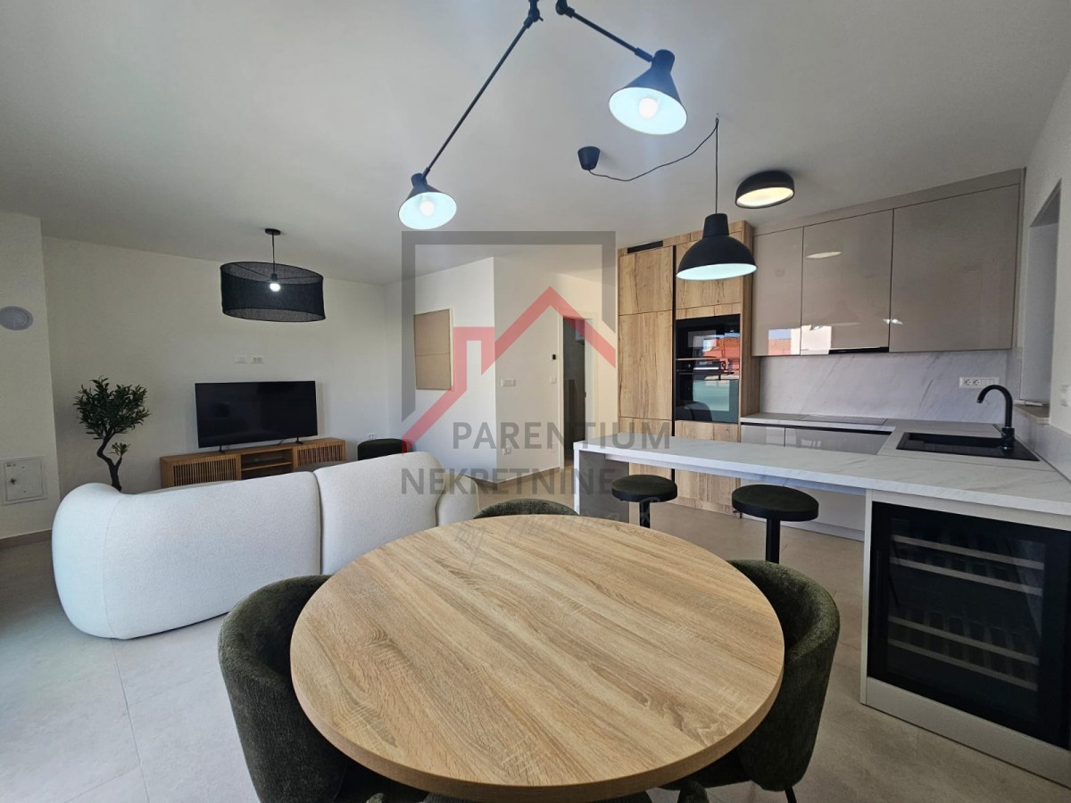 Квартира POREČ, 1.100 €