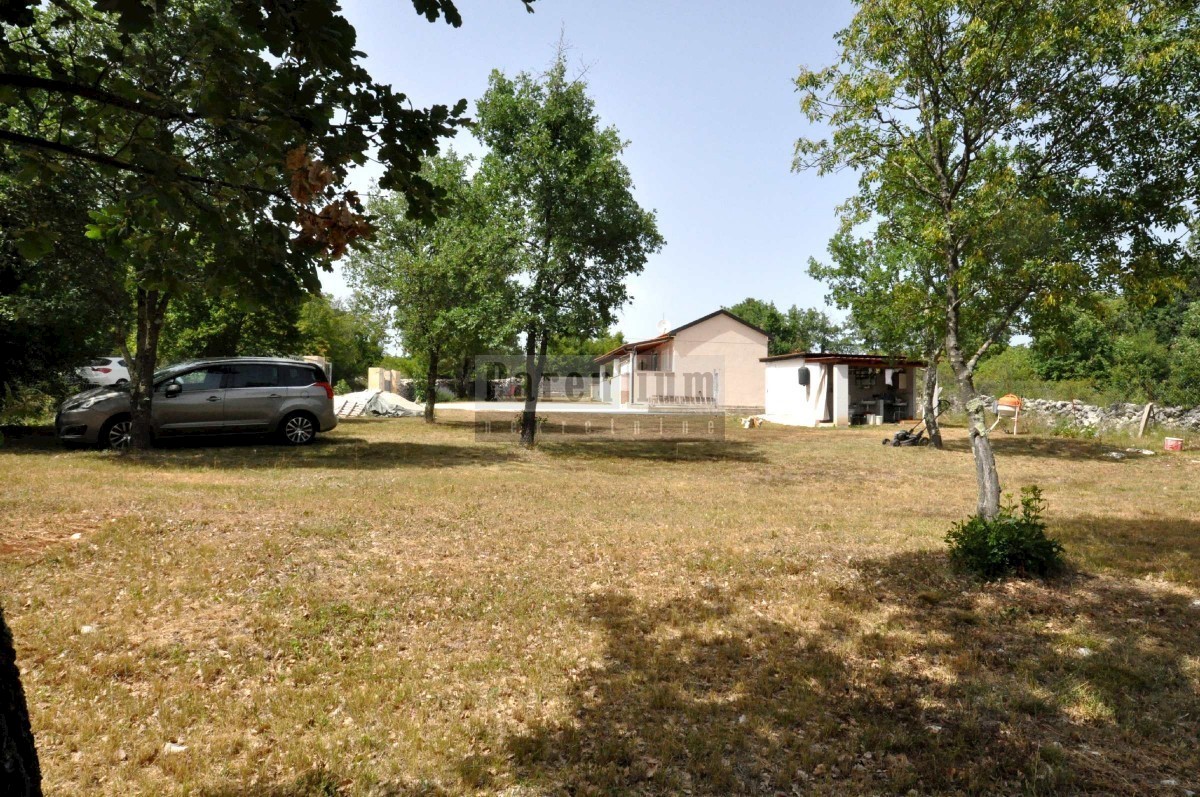 STRANIĆI KOD LOVREČA