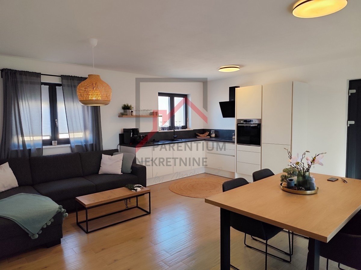 Appartamento POREČ, 285.000 €