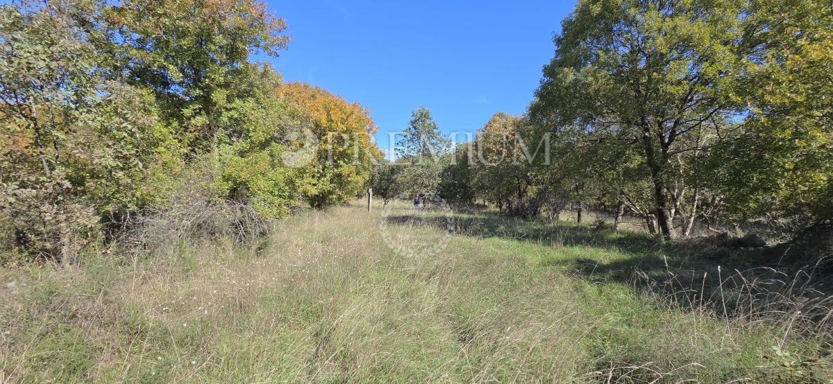 Terreno KRK, 236.500 €