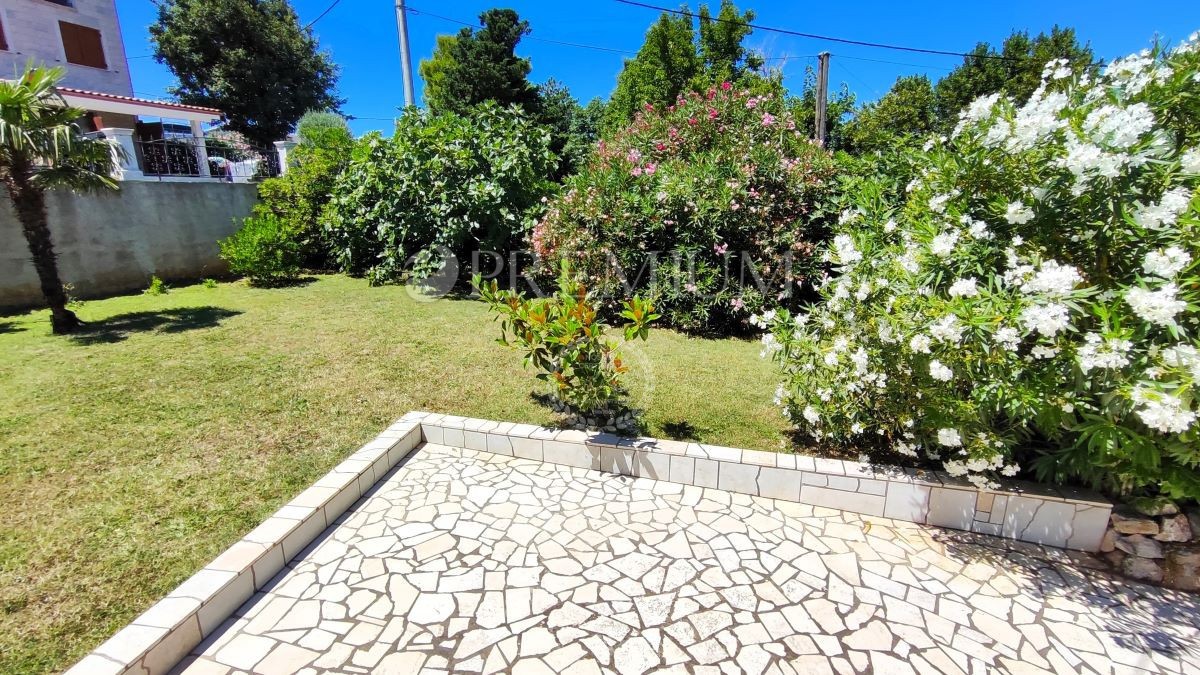 Šilo, apartman 80 m od plaže, s okućnicom i pogledom na more! – 3