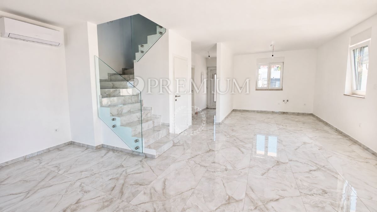 Malinska, kuća s pogledom na more, top lokacija! – 3