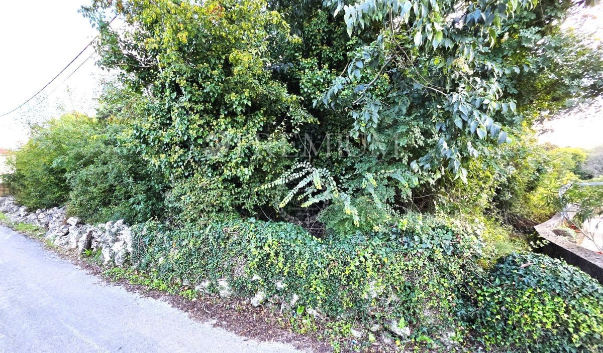 Terreno KRK, 200.000 €