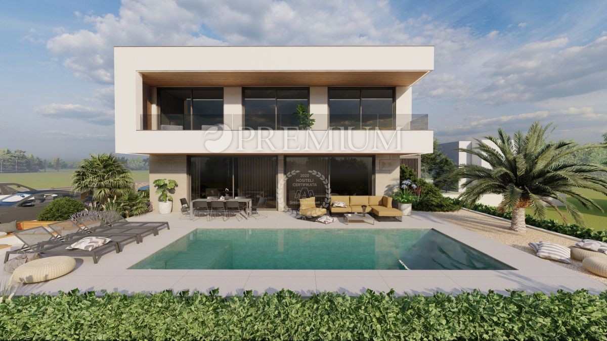 Участок KRK, 219.000 €