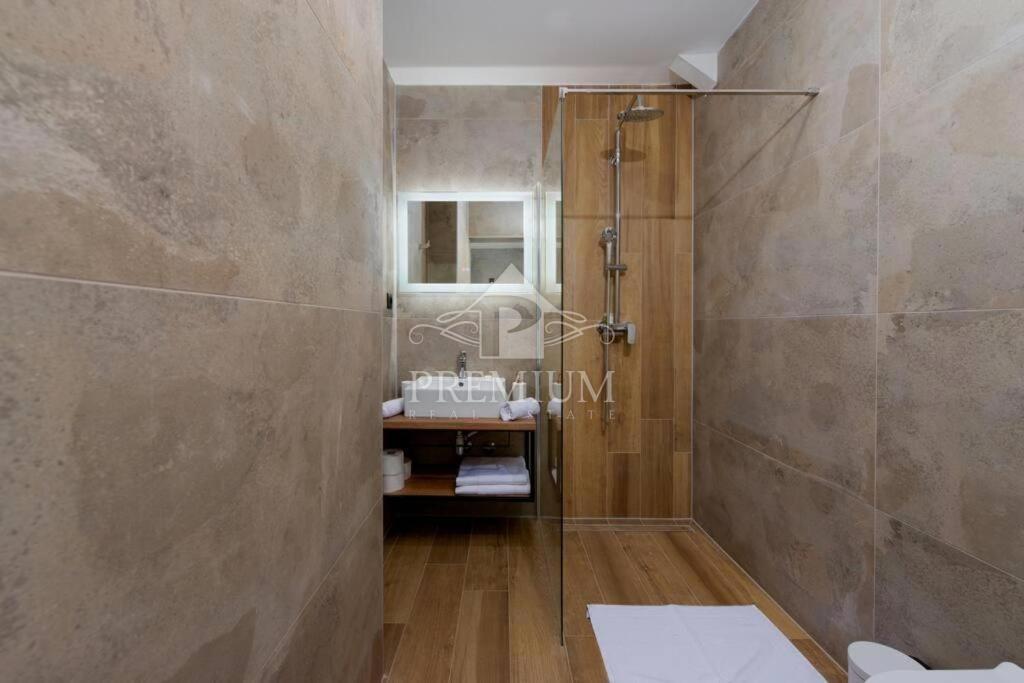 Galerija slika Poslovni prostor prodaja STARI LAZ (RAVNA GORA), PRIMORSKOGORANSKA REC ID