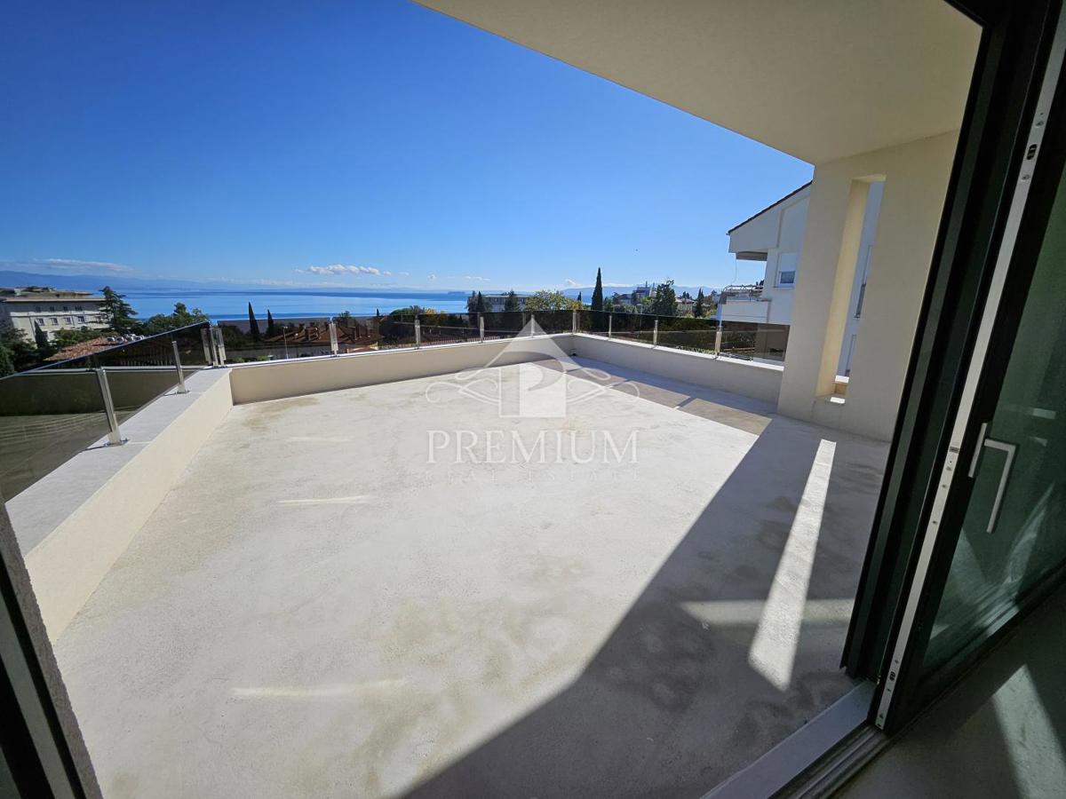 Appartamento LOVRAN, 960.000 €