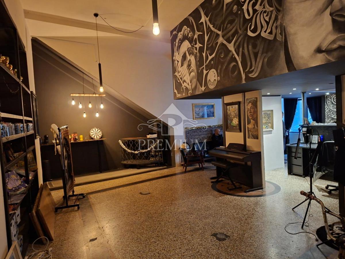 Locale commerciale RIJEKA, 900 €