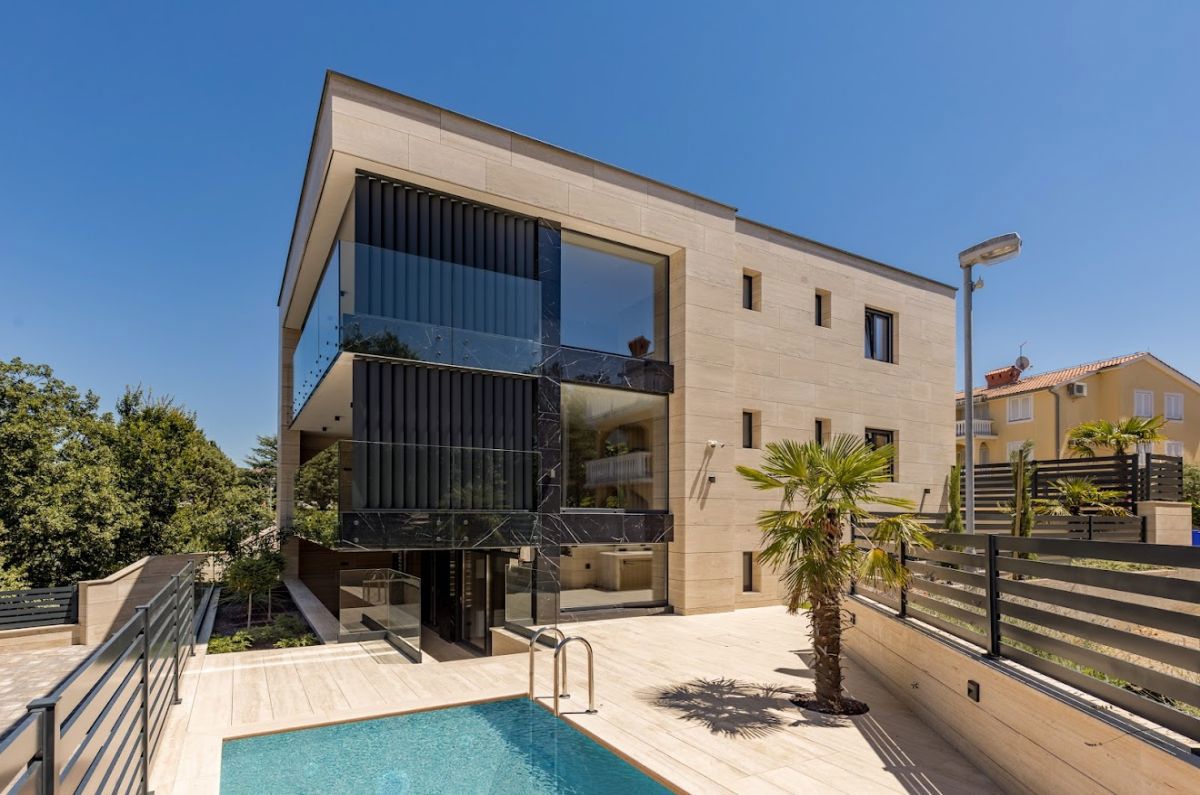 Appartamento KRK, 650.000 €