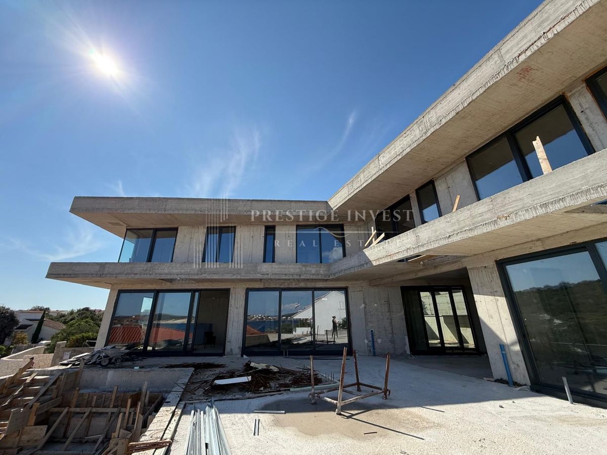 Дом ROGOZNICA, 2.950.000 €