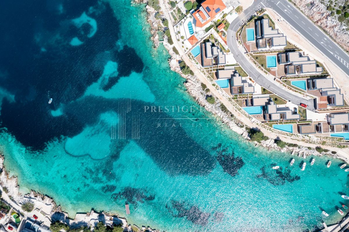 PRIMOŠTEN