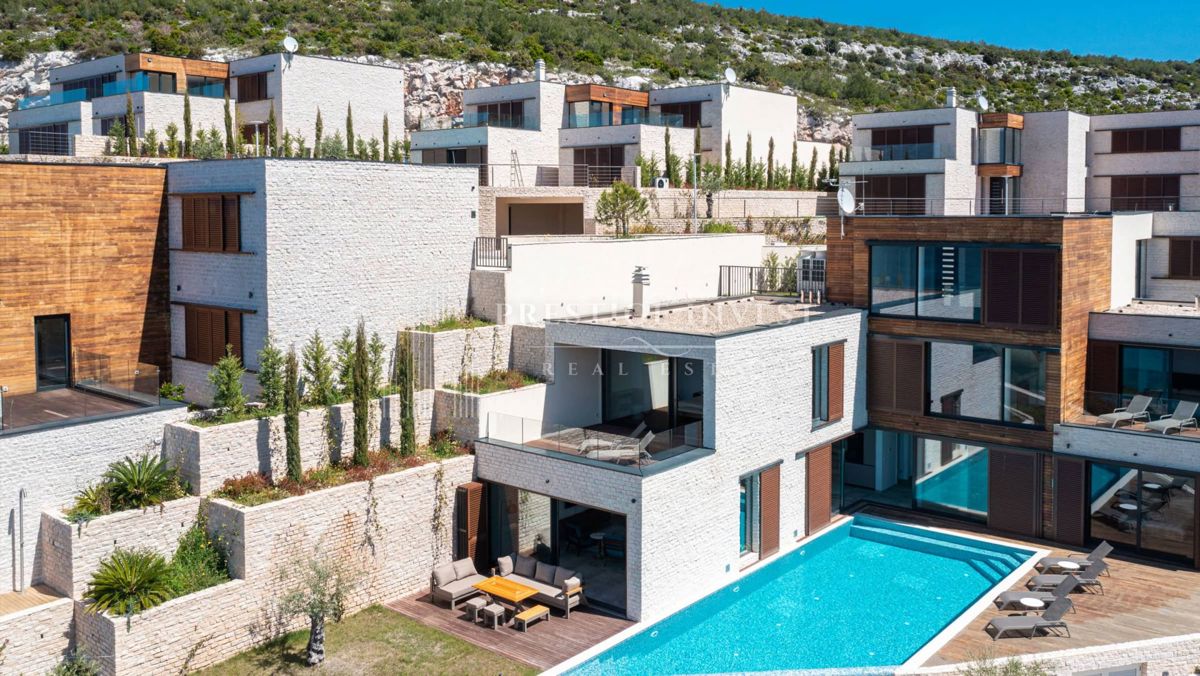 PRIMOŠTEN