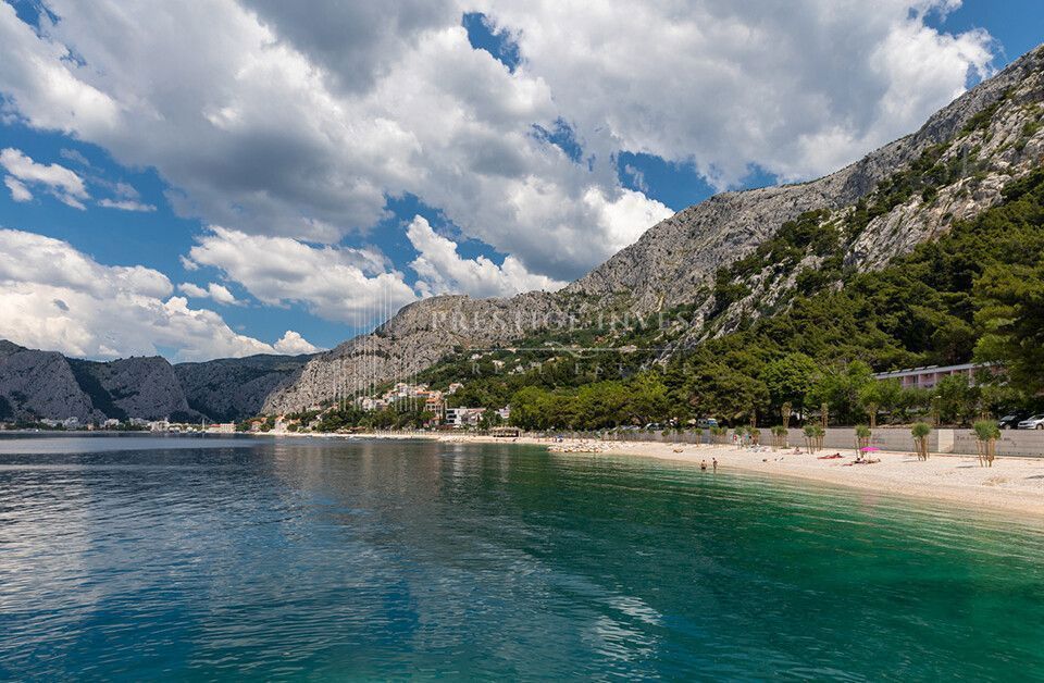 OMIŠ