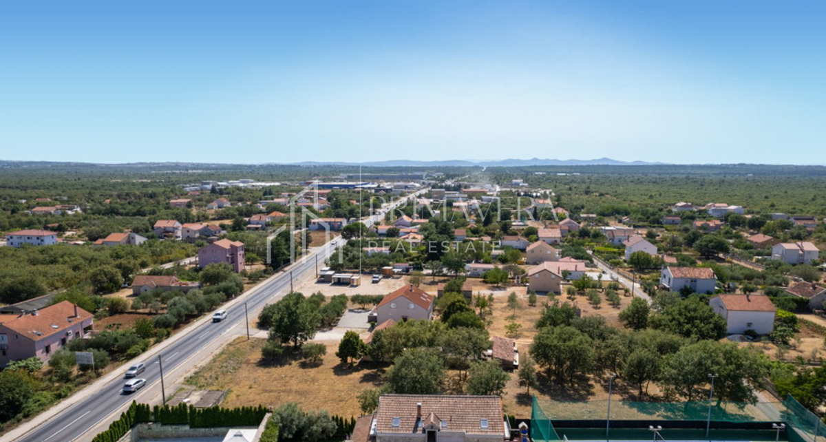 Terreno POLIČNIK, 68.000 €