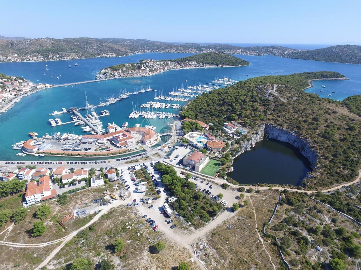 Rogoznica kuća na dva kata sa pogledom – 3