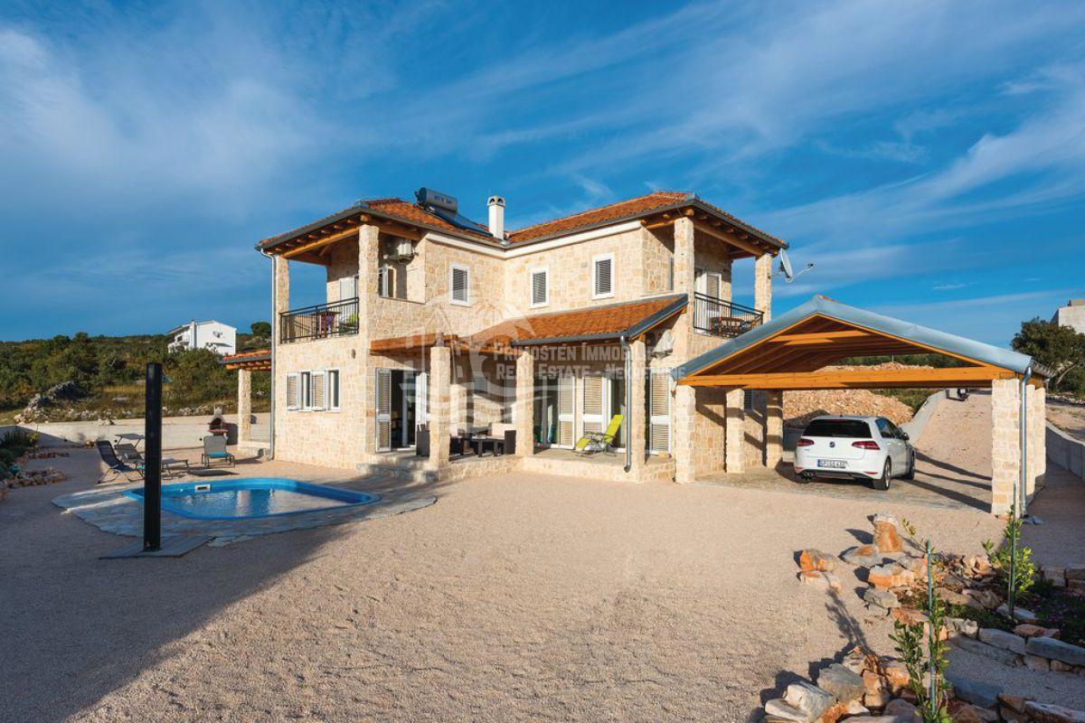 Дом PRIMOŠTEN, 750.000 €