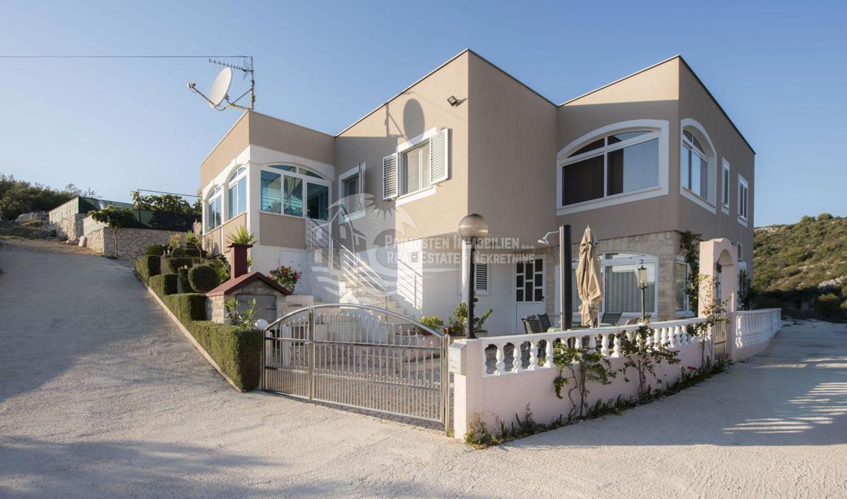 Casa ROGOZNICA, 560.000 €