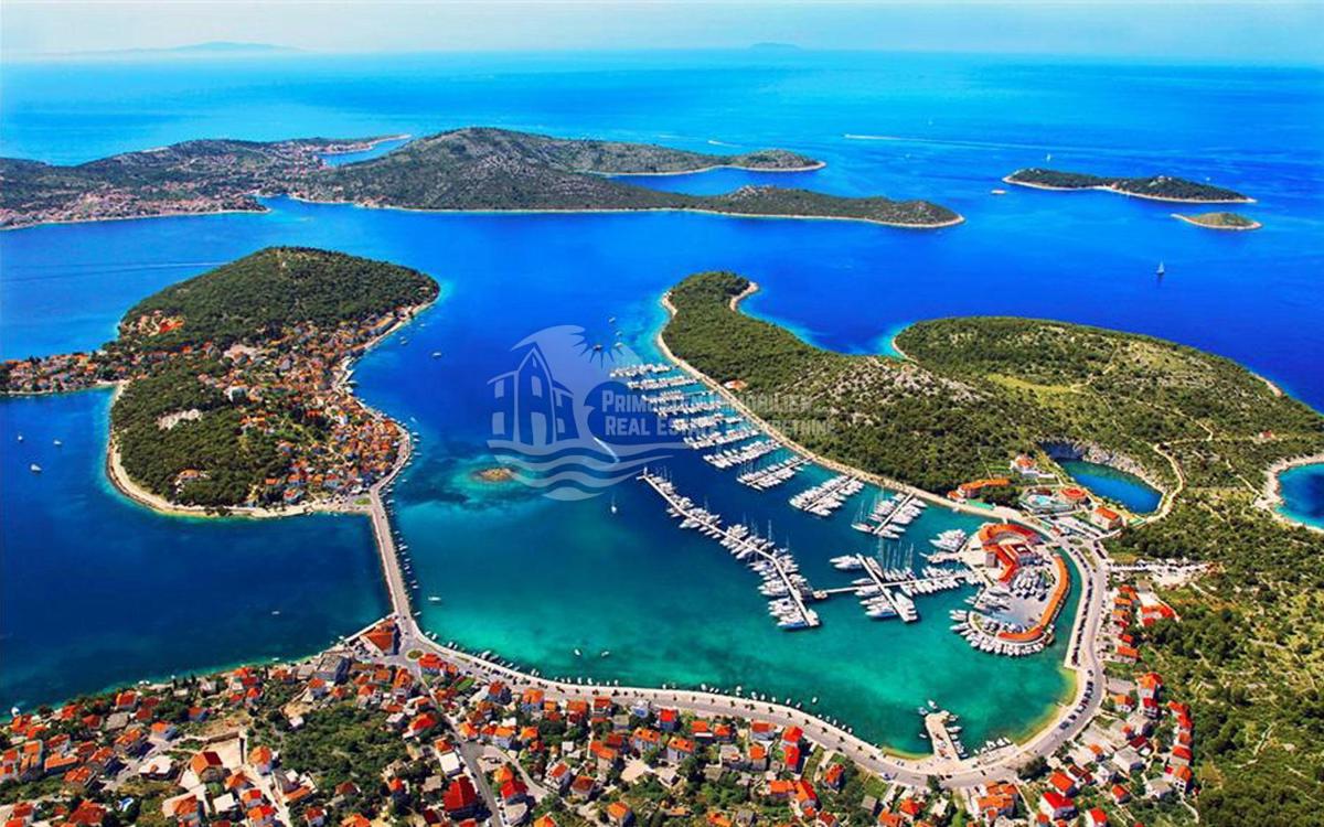Komforna vila blizu Rogoznice sa čarobnom morskom vizurom – 3