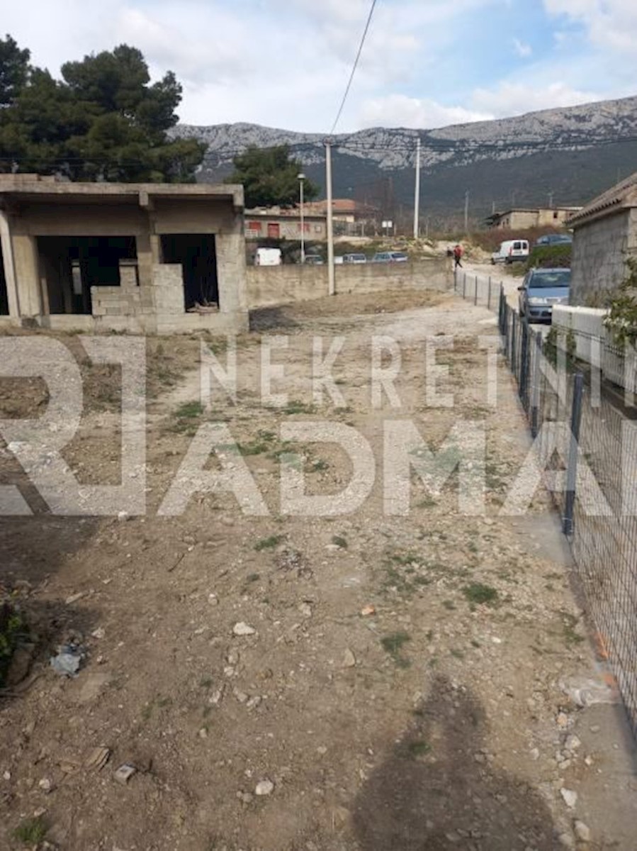 KAŠTEL SUĆURAC