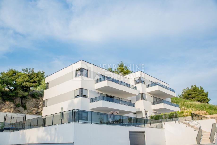Appartamento PODSTRANA, 1.500 €
