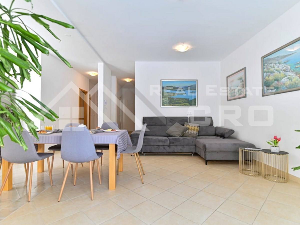 Appartamento ČIOVO, 400.000 €