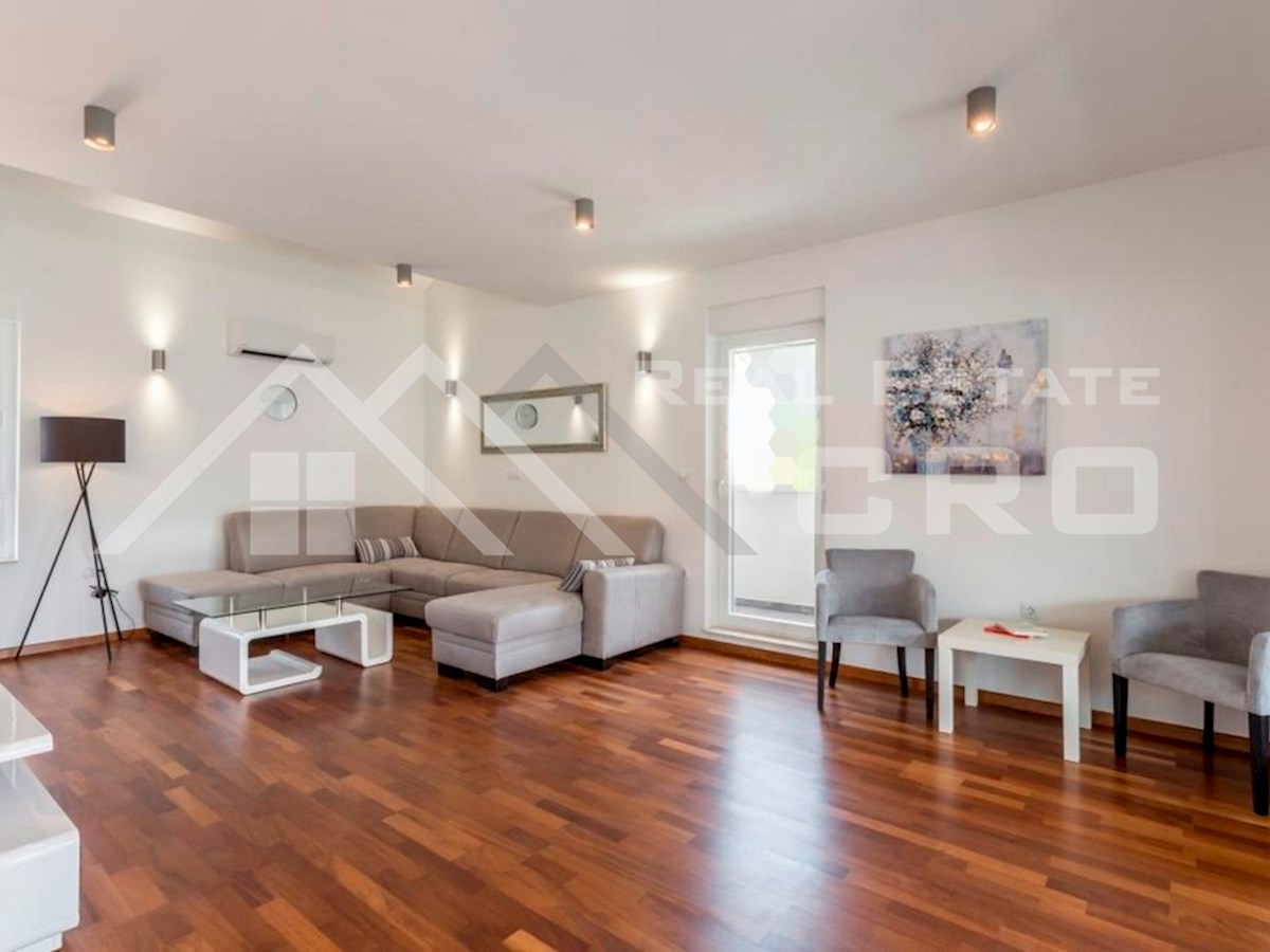 Appartamento PODSTRANA, 650.000 €