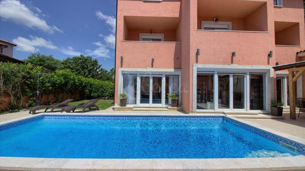 Дом MEDULIN, 820.000 €