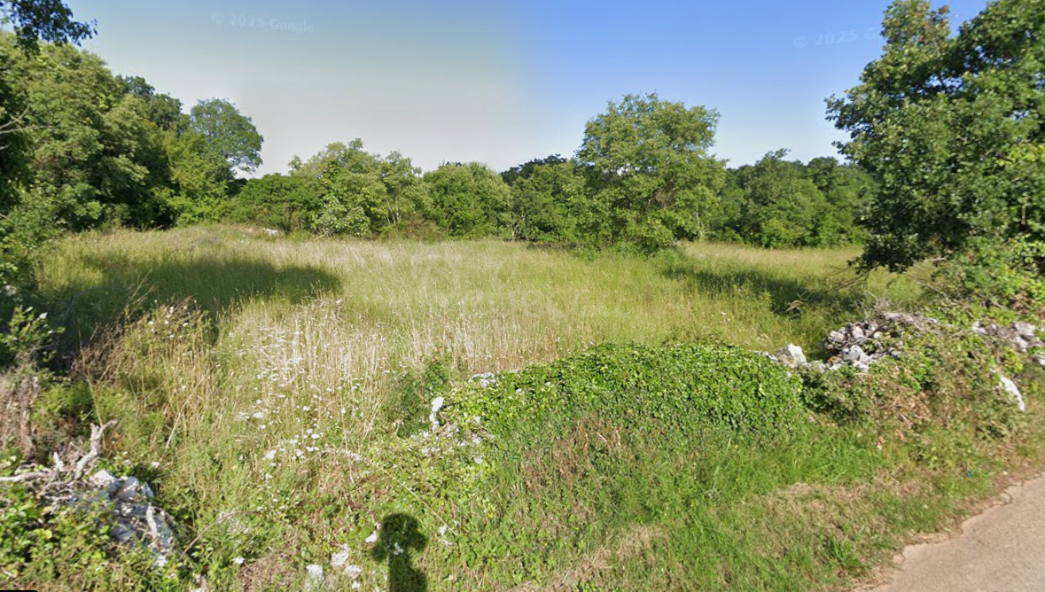 Участок BARBAN, 135.000 €