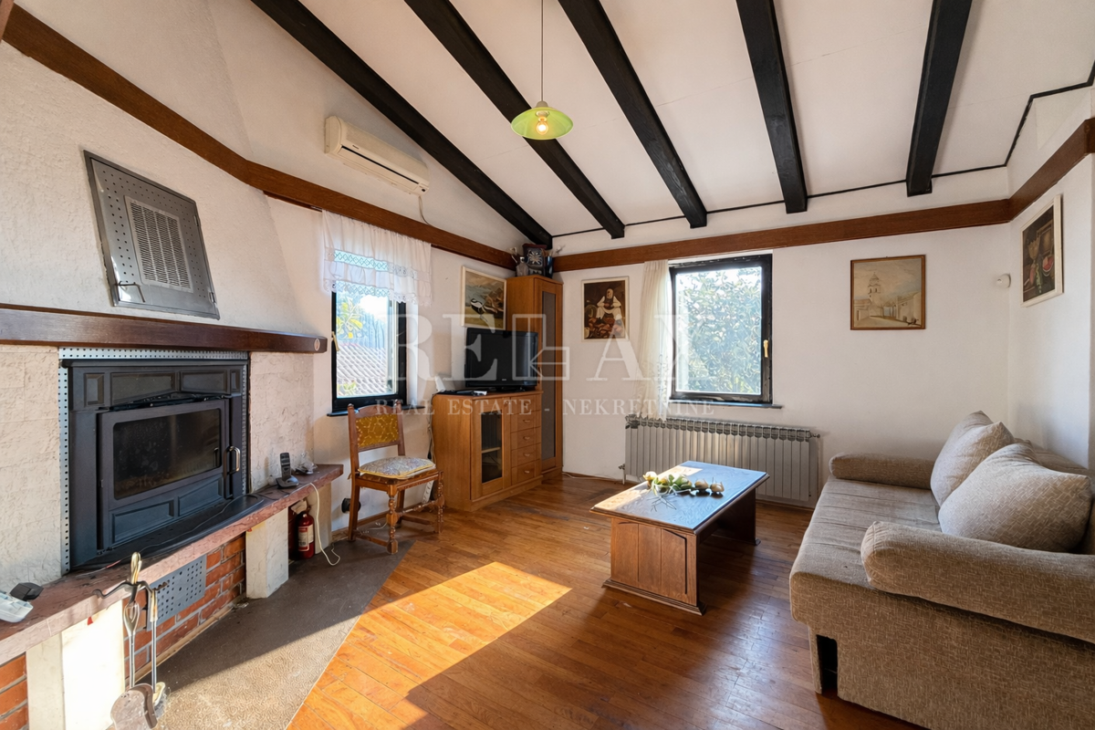 Дом VINODOLSKA OPĆINA, 215.000 €