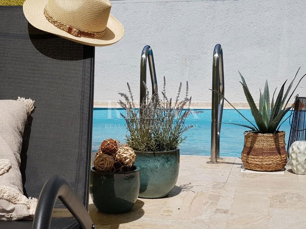 Casa VINODOLSKA OPĆINA, 450.000 €