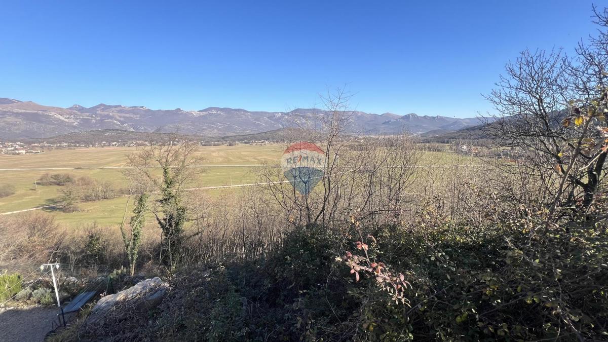 Участок ČAVLE, 78.000 €