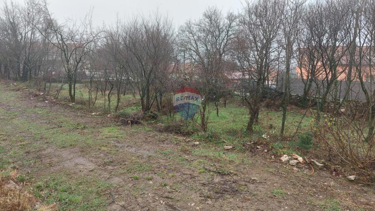 Участок VIŠKOVO, 125.000 €