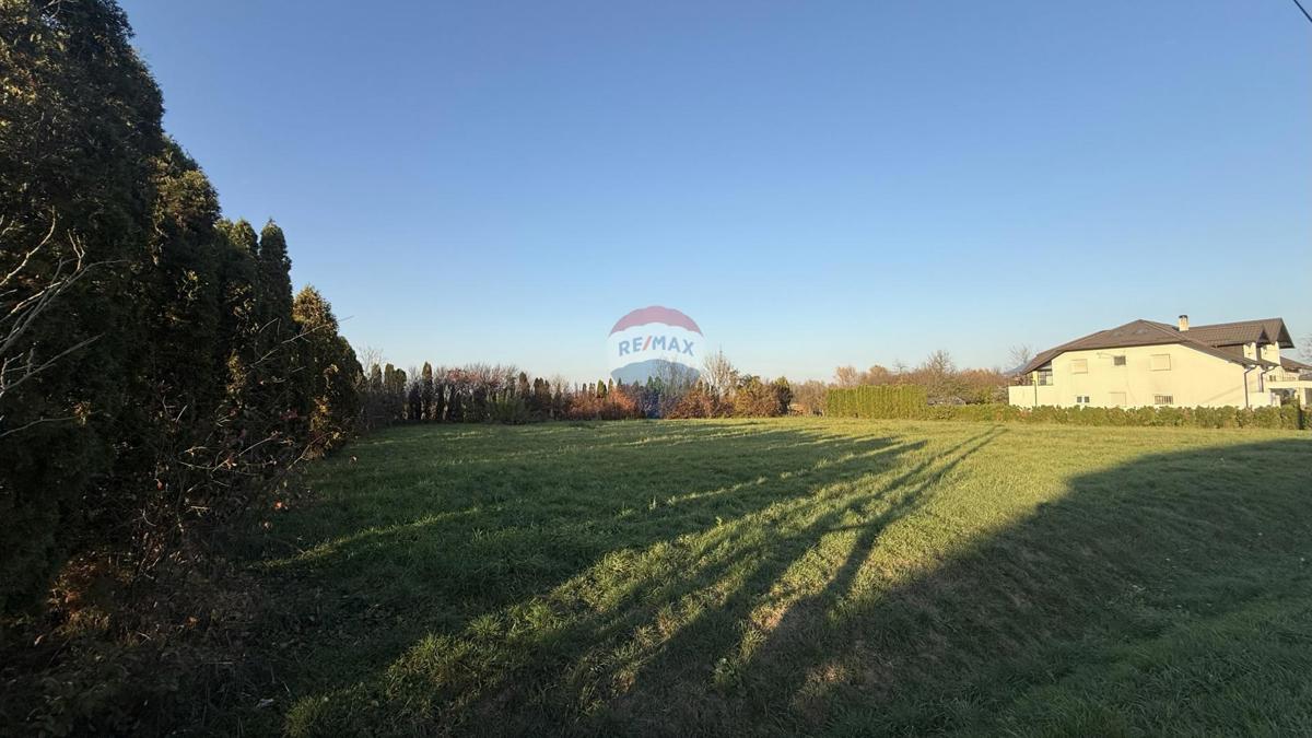 Terreno RUGVICA, 72.000 €