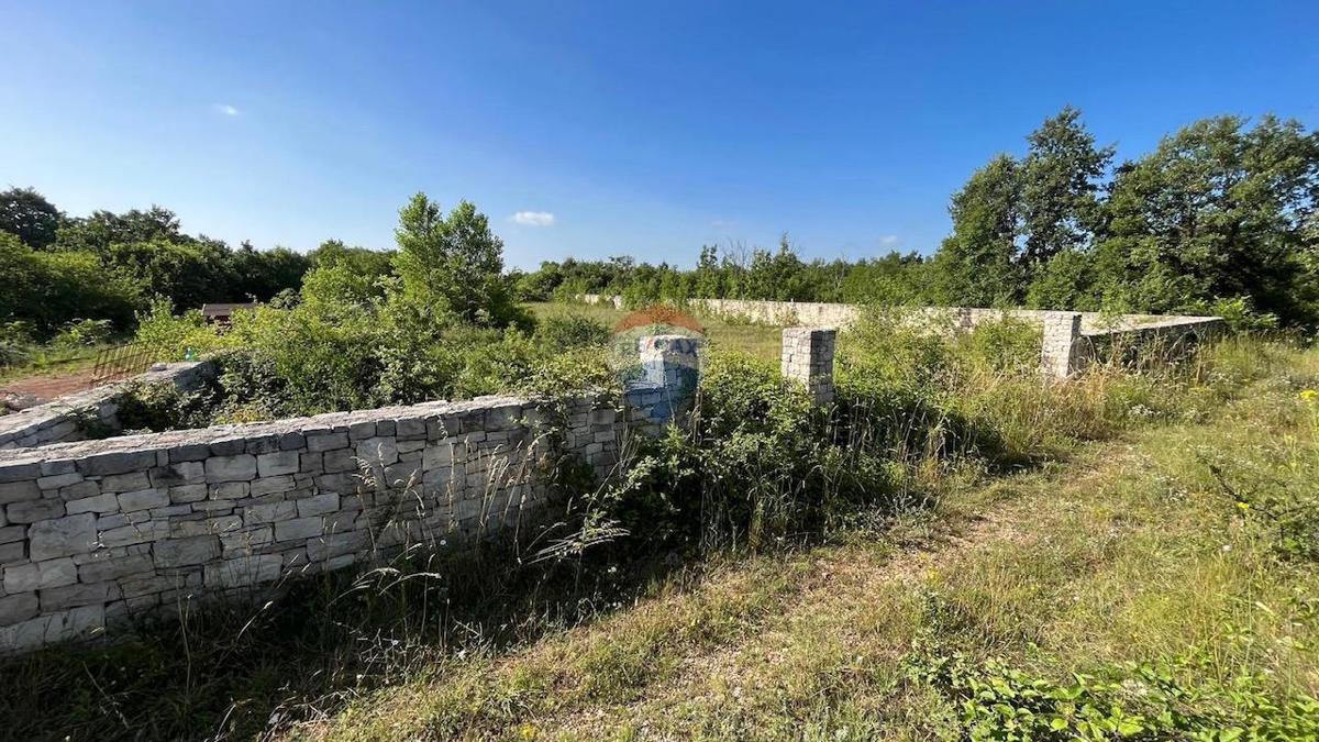 Участок SVETVINČENAT, 135.000 €