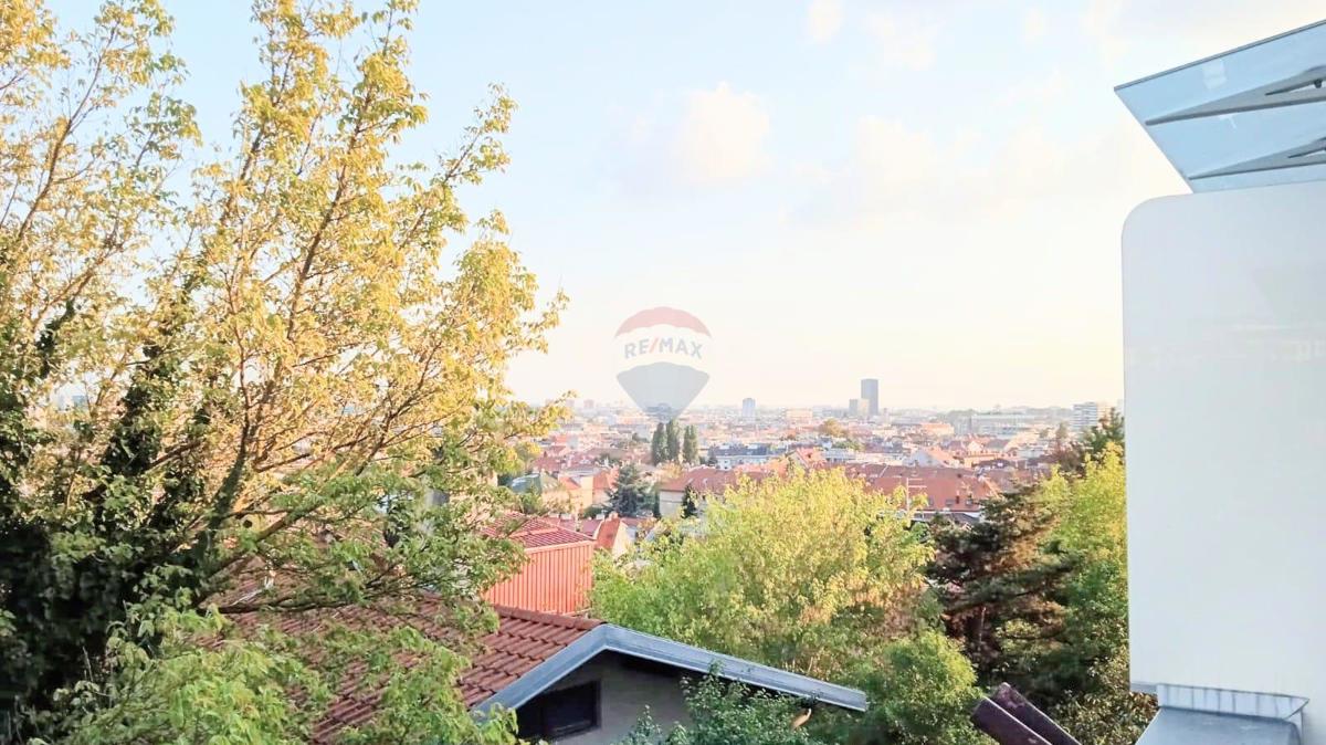 MAKSIMIR