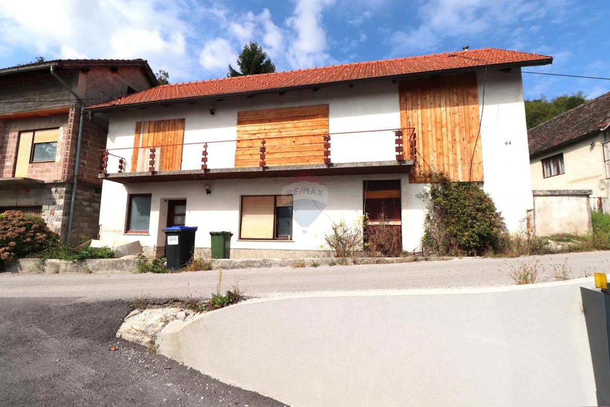 Дом JASTREBARSKO, 70.000 €