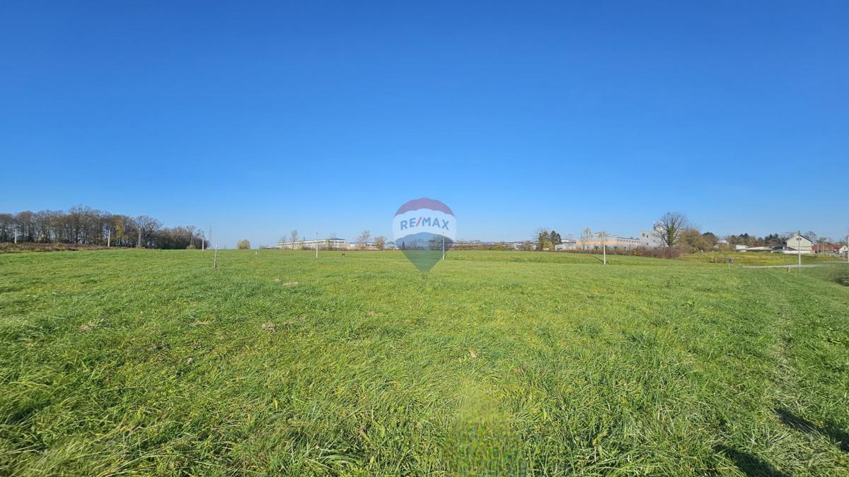 Terreno SVETA NEDELJA, 418.140 €