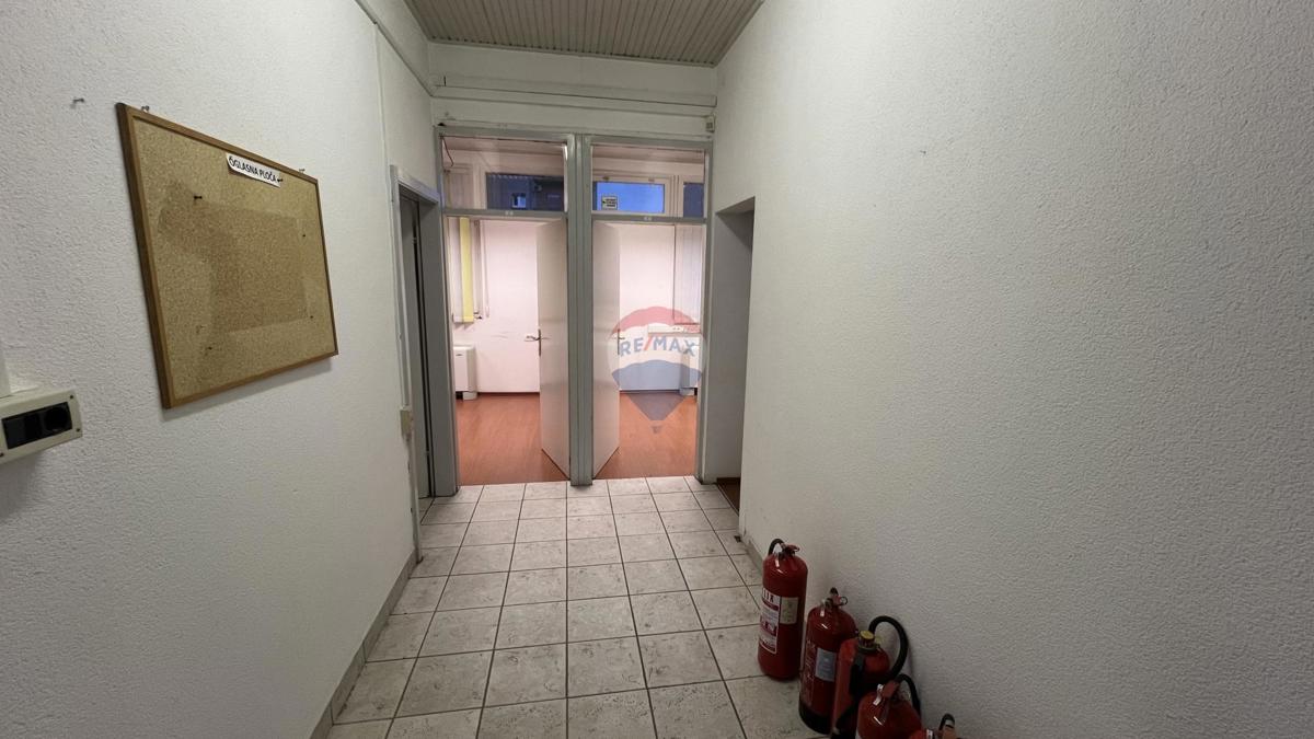 Locale commerciale RIJEKA, 250.000 €