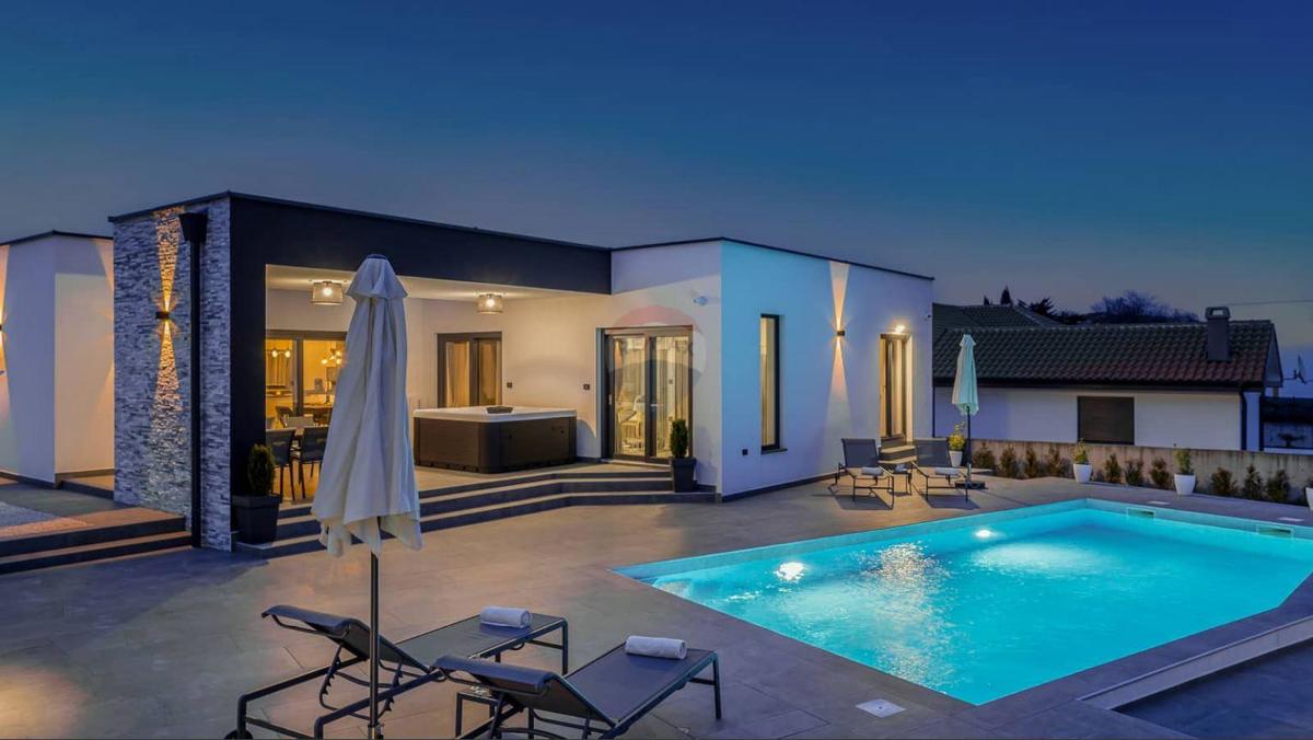 Casa ŽMINJ, 650.000 €