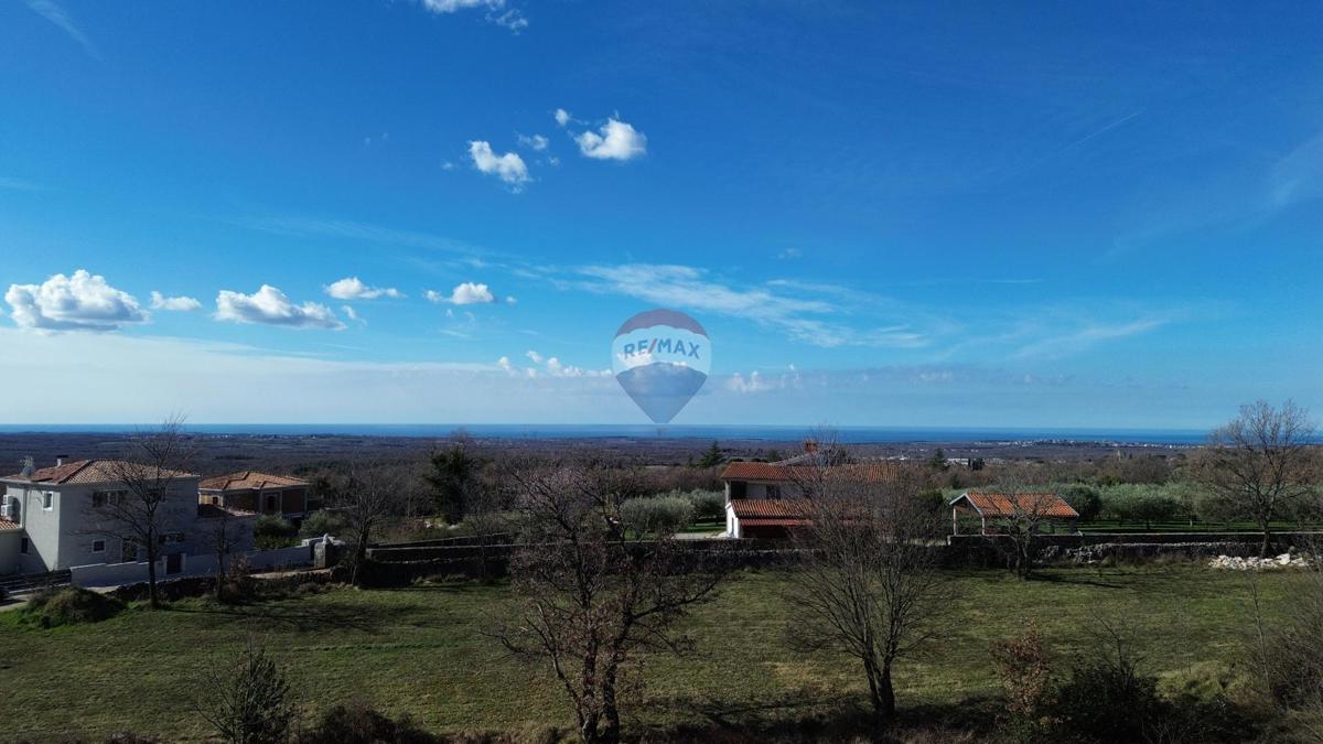 Участок POREČ, 179.000 €