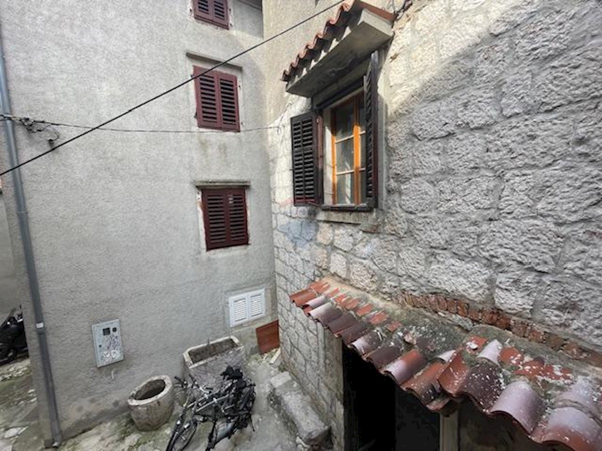 CRES