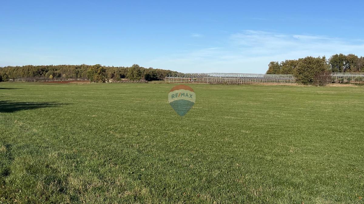 Terreno KAŠTELIR - LABINCI, 310.000 €