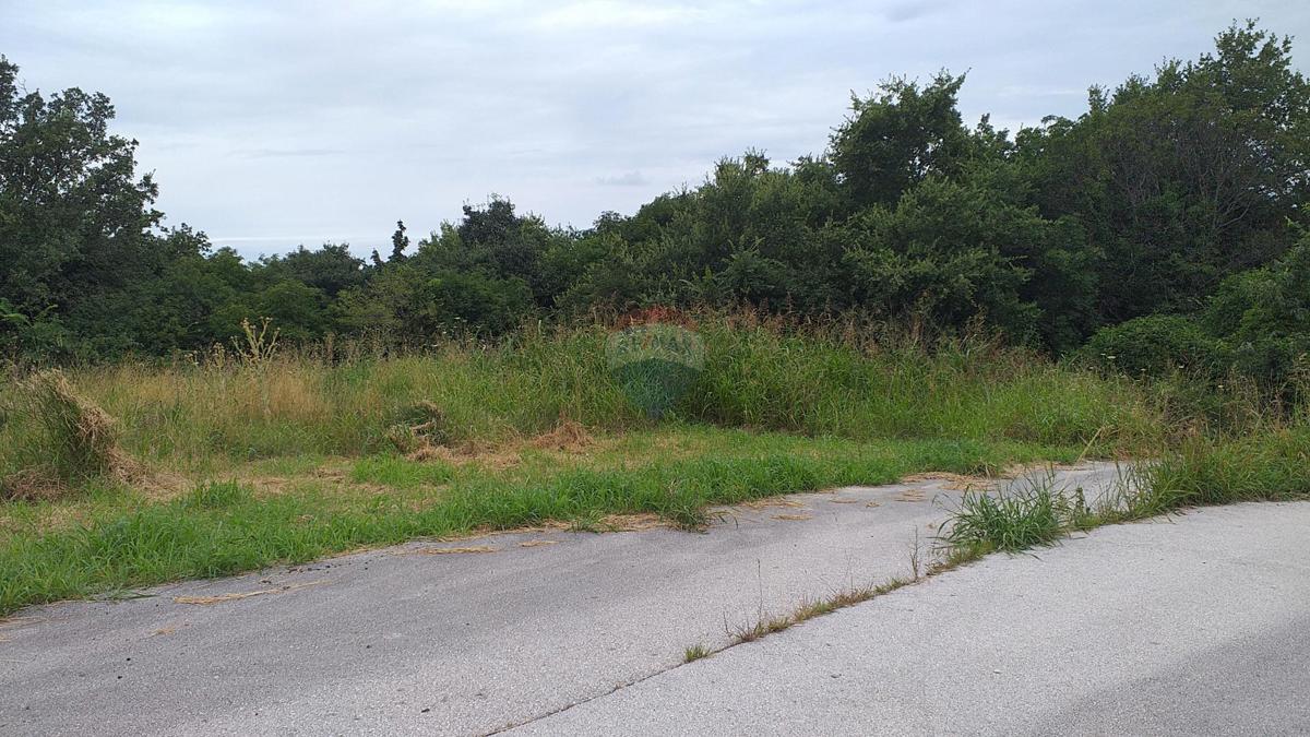 Участок BUJE, 220.000 €