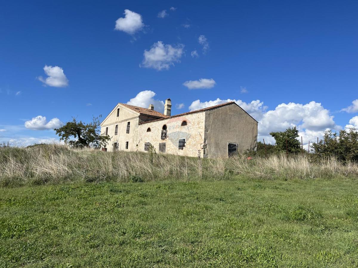 Дом PULA, 990.000 €