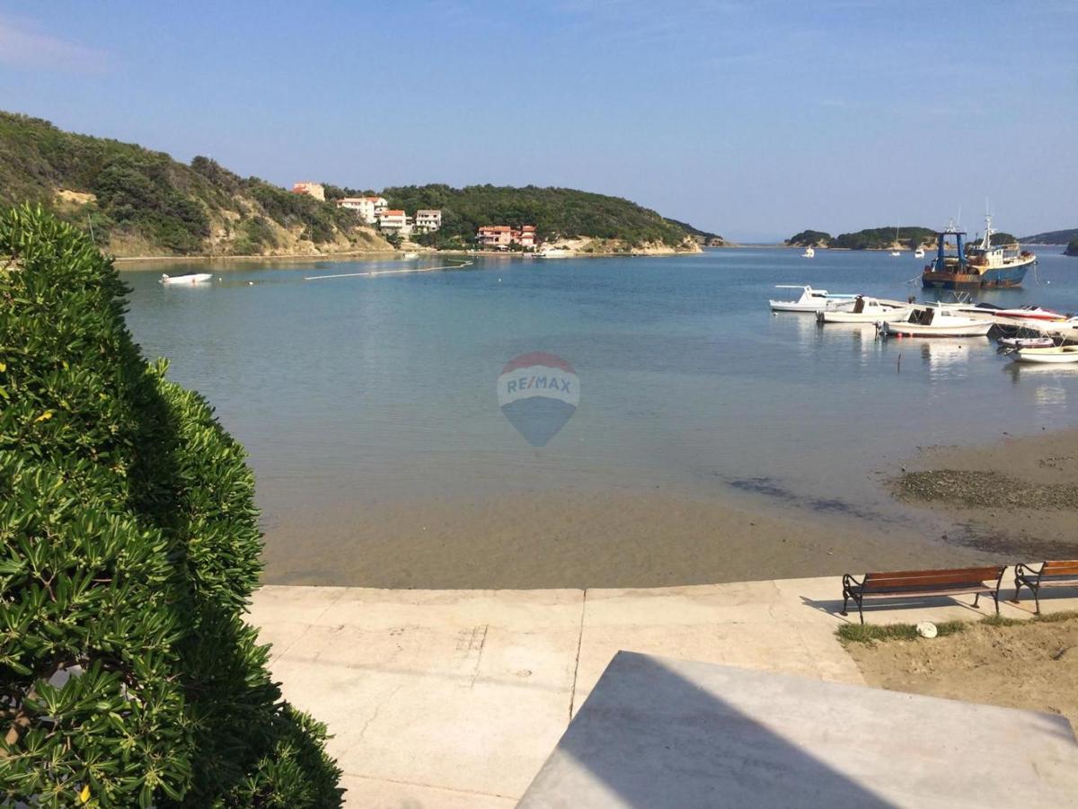 SUPETARSKA DRAGA