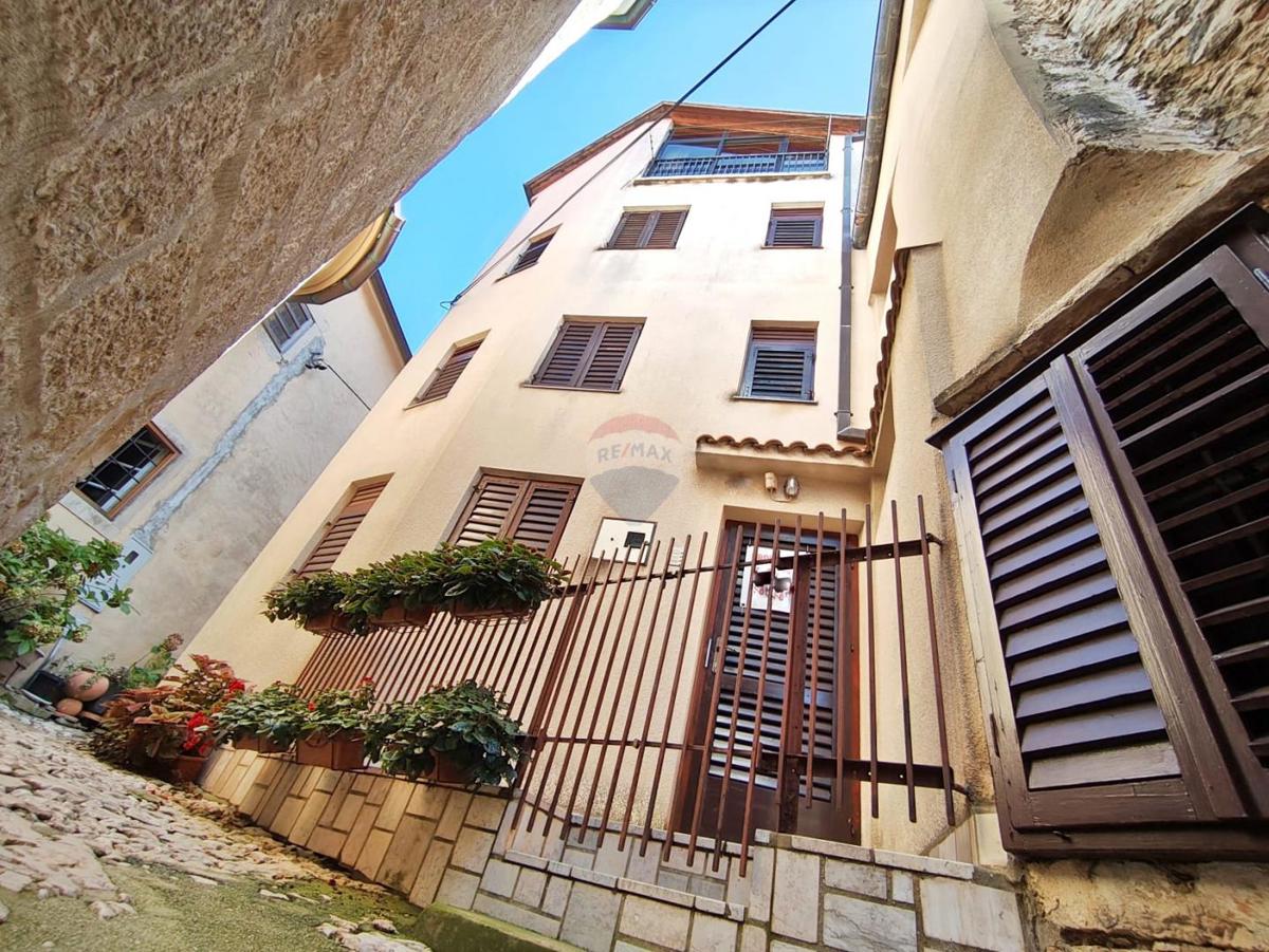 Casa NOVI VINODOLSKI, 220.000 €