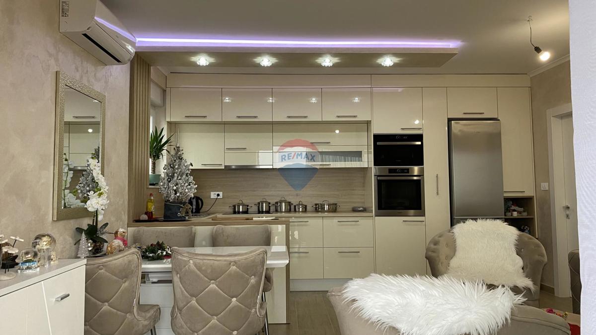 Appartamento RIJEKA, 1.500 €