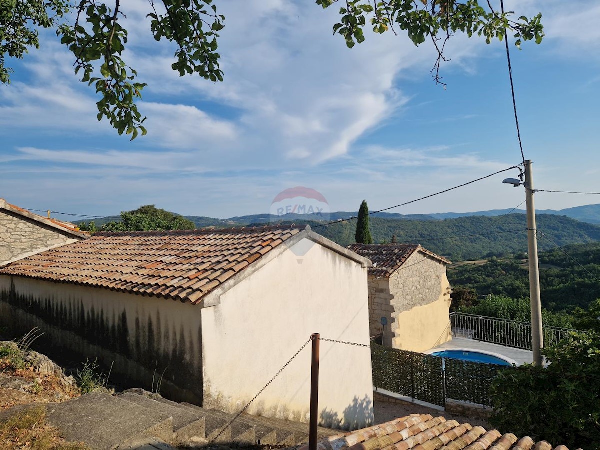BUZET