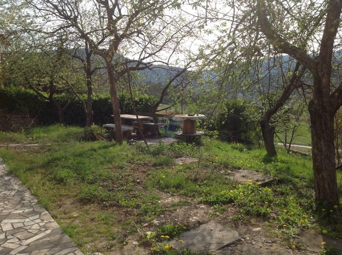 BUZET
